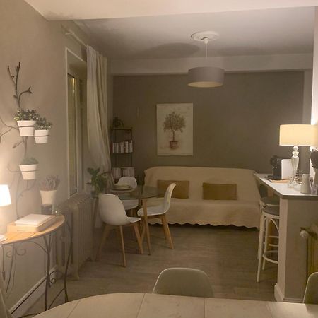 Le Clos De La Tour ภายนอก รูปภาพ