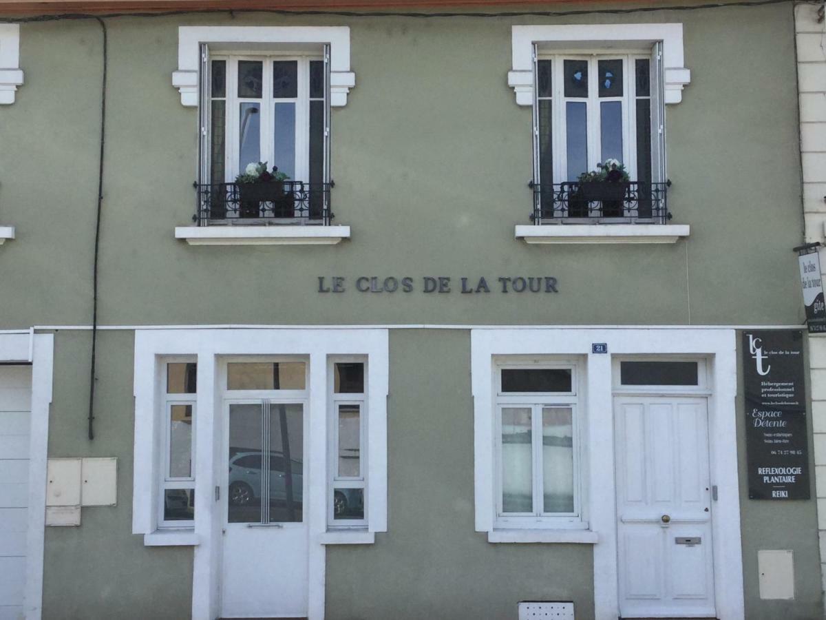 Le Clos De La Tour Bed & Breakfast ภายนอก รูปภาพ